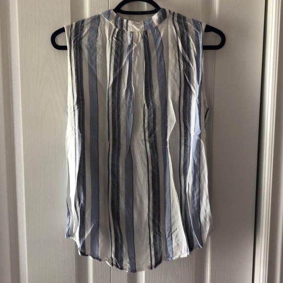 Alya Blouse - Picture 2 of 2